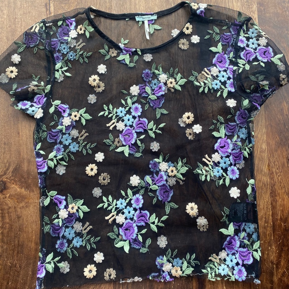 Mesh flower top